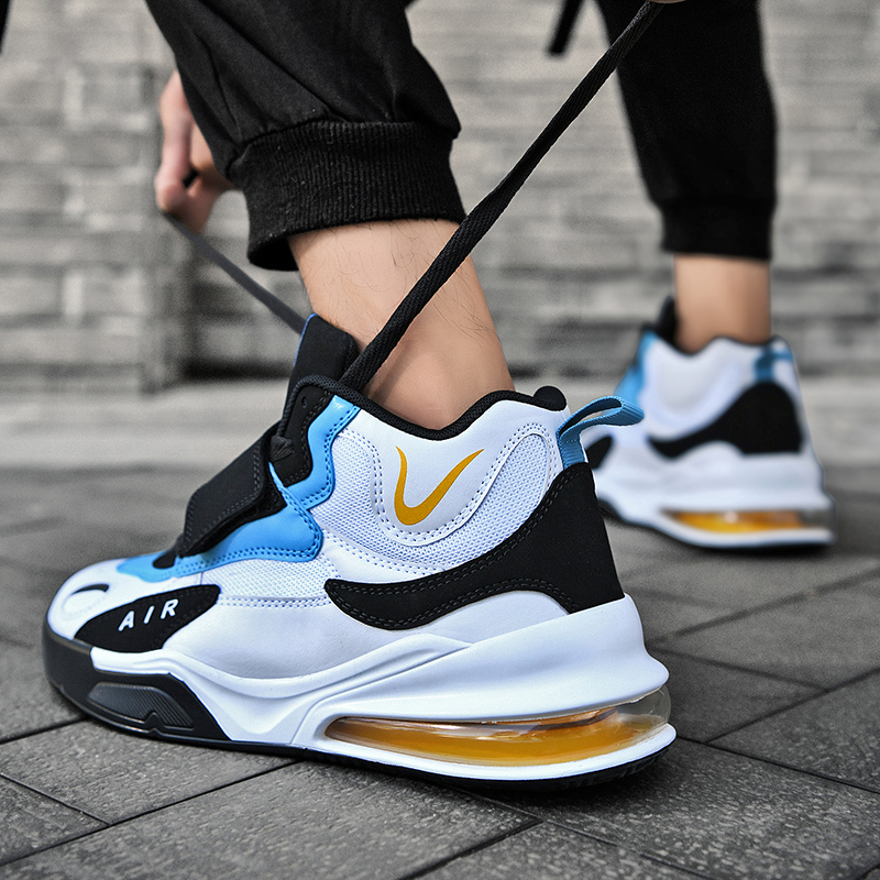Stivali da Basket con cuscino  - Sneaker Zone recensione e prezzo